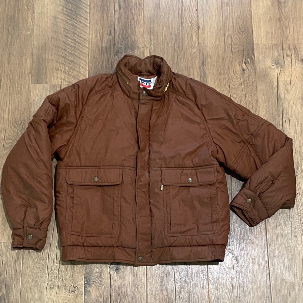 Levi’s || Vintage Puffer Jacket